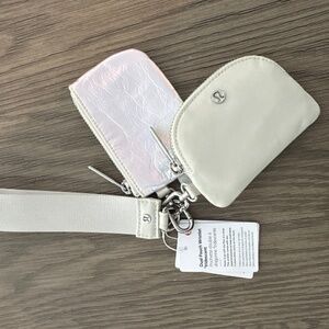 NWT Lulu Lemon Dual Pouch Wristlet. *Iridescent